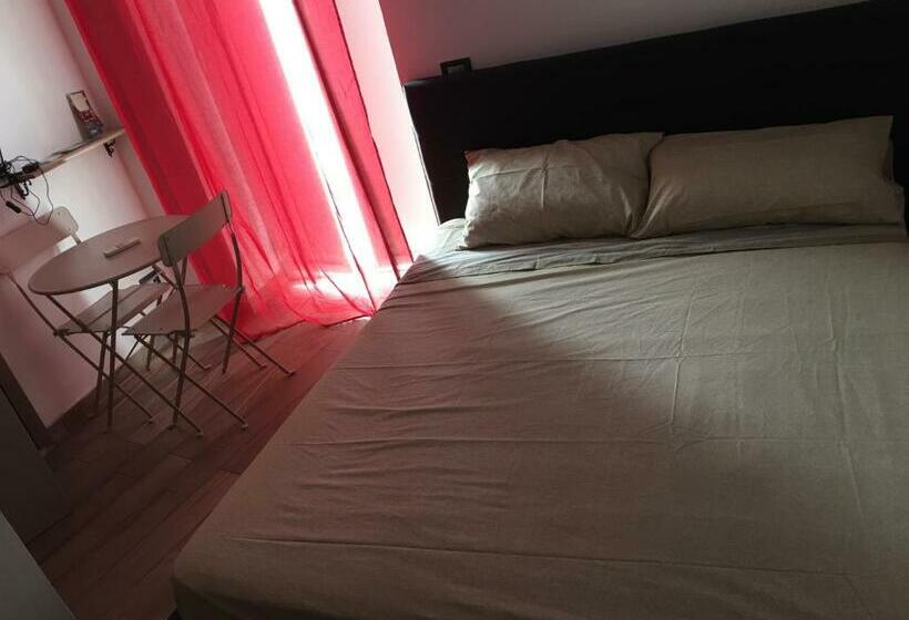 اتاق استاندارد, Na Tazzulel E Cafe