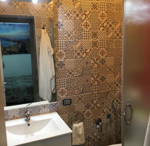 اتاق استاندارد, Na Tazzulel E Cafe