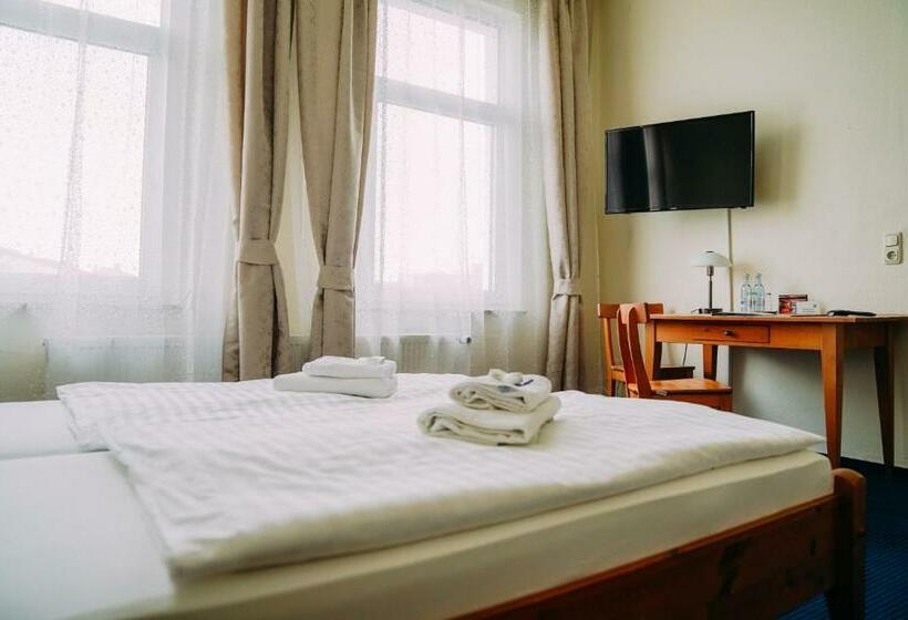 标准间, Haus Singer