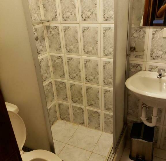 غرفة قياسية فردية, Lloresa