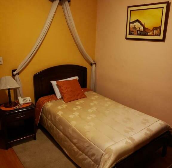 غرفة قياسية فردية, Lloresa