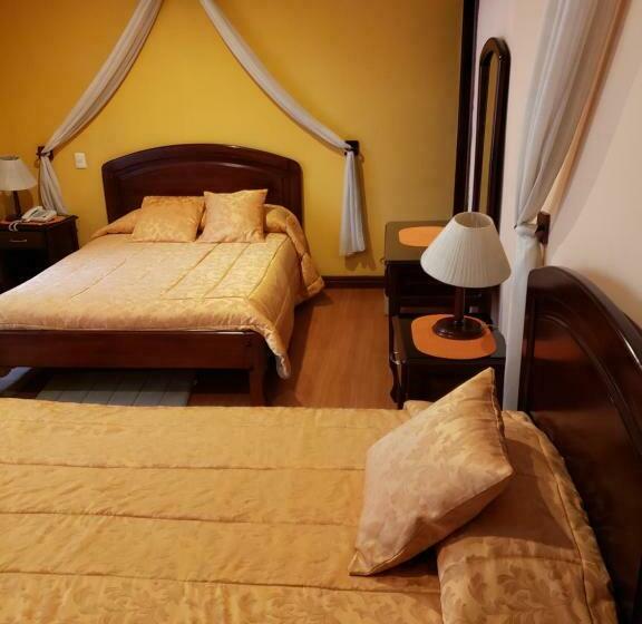 غرفة قياسية ثلاثية, Lloresa