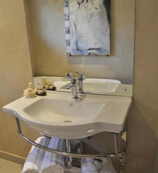 デラックスルーム, House And Heart Guest House