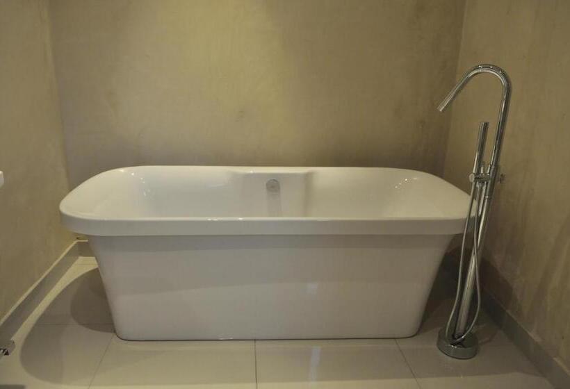 Номер Стандарт Вид на Бассейн, House And Heart Guest House