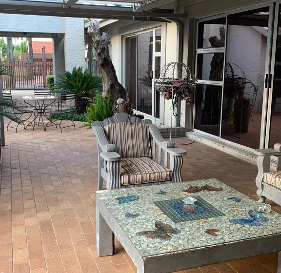 デラックスルーム, House And Heart Guest House