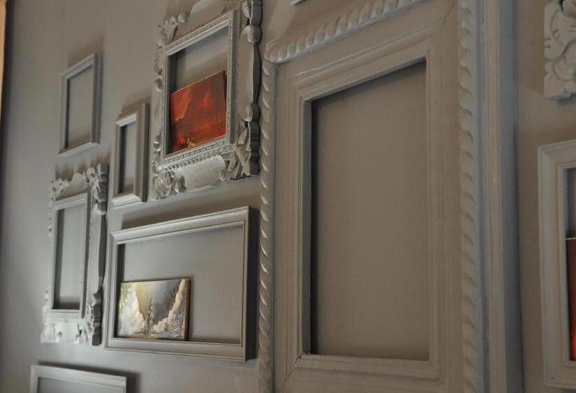 プールビュースタンダードルーム, House And Heart Guest House