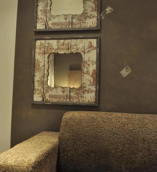 プールの見えるスーペリアルーム, House And Heart Guest House