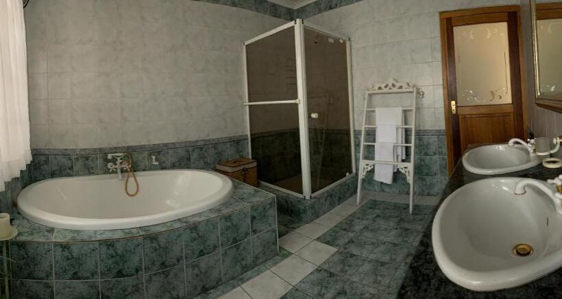 ガーデンビューデラックスルーム, House And Heart Guest House