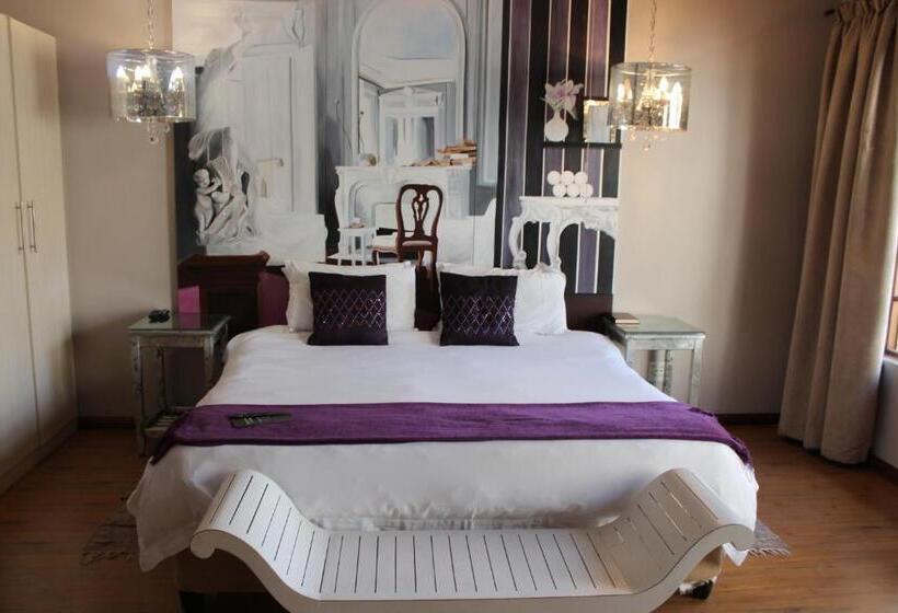 プールの見えるデラックスルーム, House And Heart Guest House