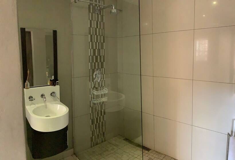 Номер Стандарт, House And Heart Guest House