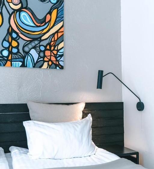 استودیوی استاندارد, Brother House Kaunas