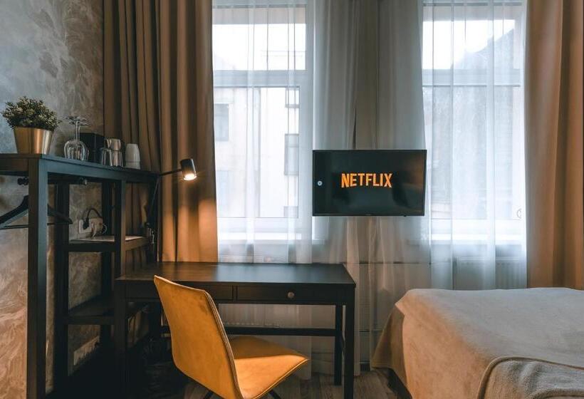 اتاق استاندارد با چشمانداز باغ, Brother House Kaunas