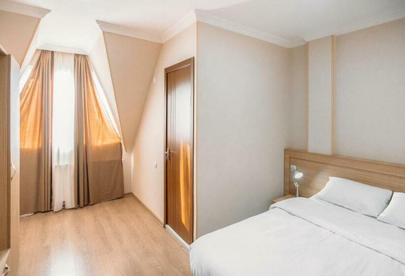 اتاق عادی, Royal Bakuriani