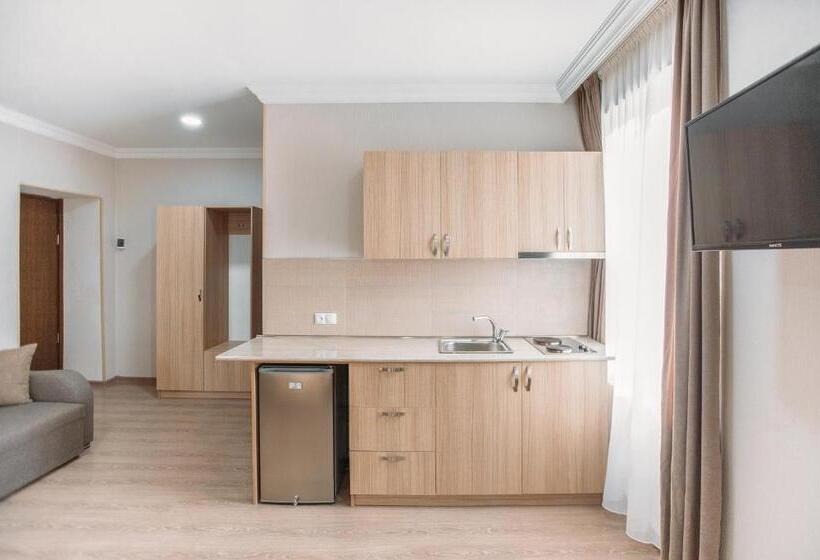 سوییت خانوادگی, Royal Bakuriani