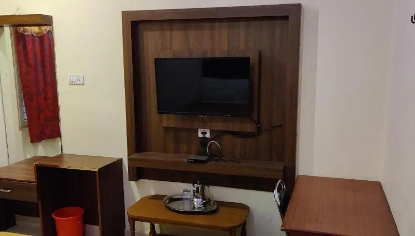 Chambre Standard Individuelle, Kumaran Millenium Residency
