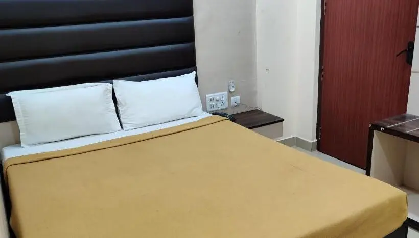 Chambre Standard, Kumaran Millenium Residency
