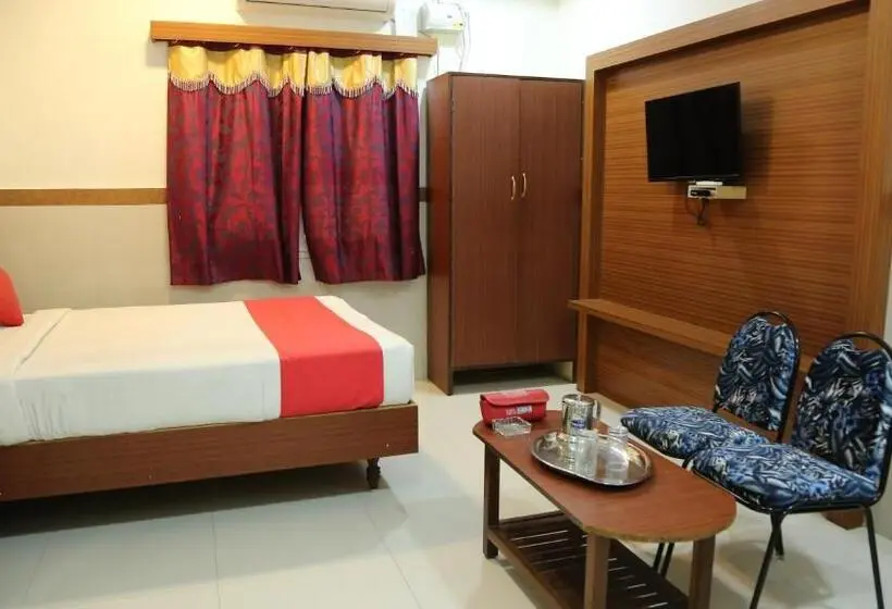 Suite Deluxe, Kumaran Millenium Residency