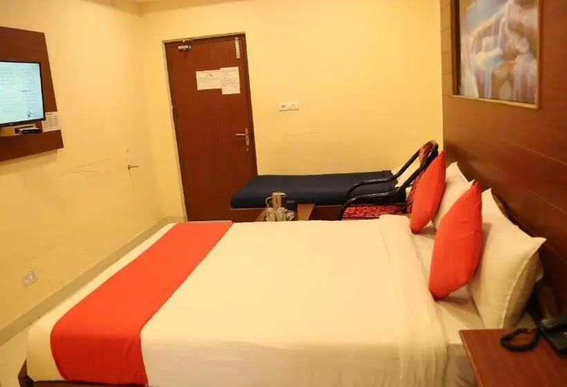 Suite Deluxe, Kumaran Millenium Residency