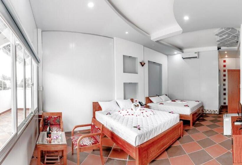 اتاق خانوادگی, Le Huynh Mui Ne