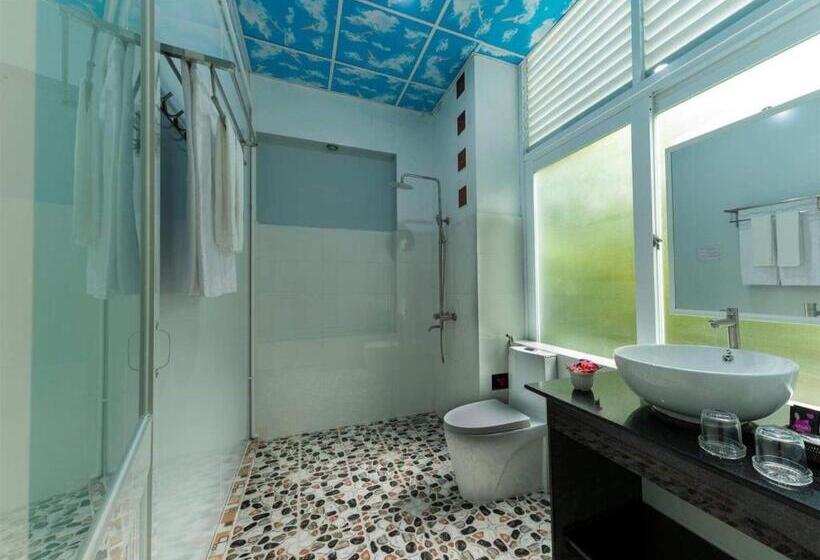 اتاق خانوادگی, Le Huynh Mui Ne