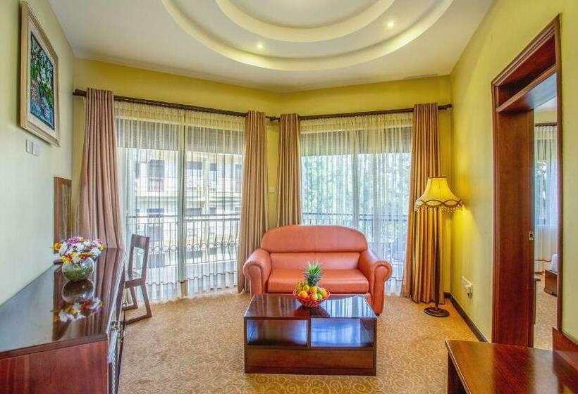 سوئیت پرزیدنت, Nyaika