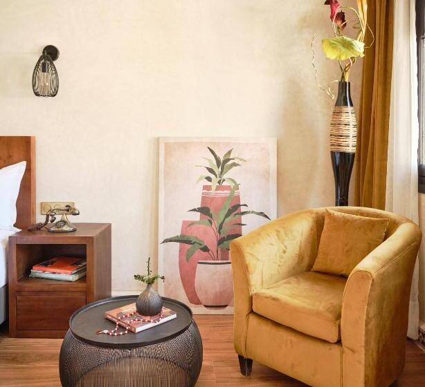 سوییت خانوادگی, Dar Jasmine