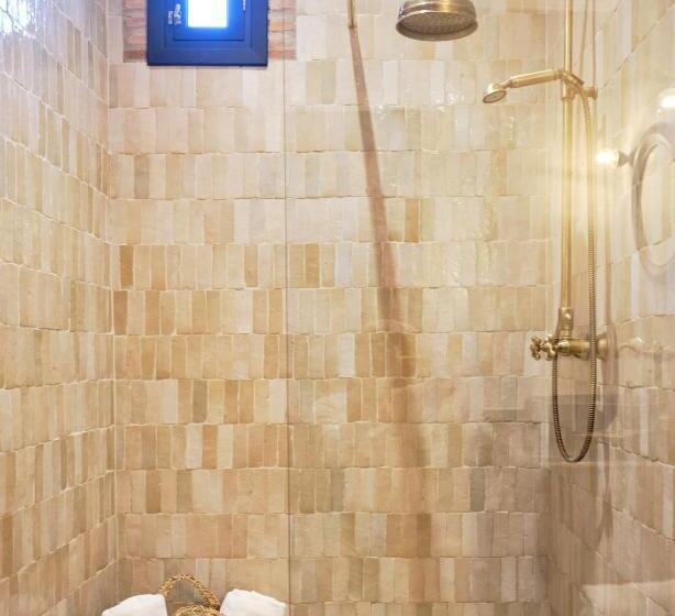 سوییت خانوادگی, Dar Jasmine