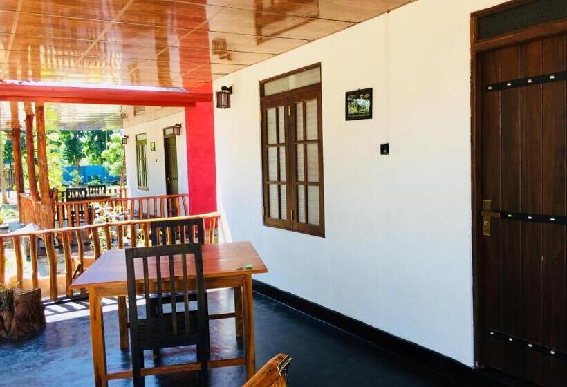Standard-huone Parveke, La Casa Safari Resort