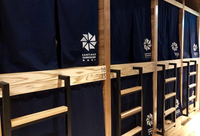 מיטה בחדר משותף, Santiago Guesthouse Naha