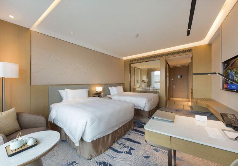 Номер Deluxe, Wyndham Grand Plaza Royale Yuzhou Xiamen Wuyuan Bay