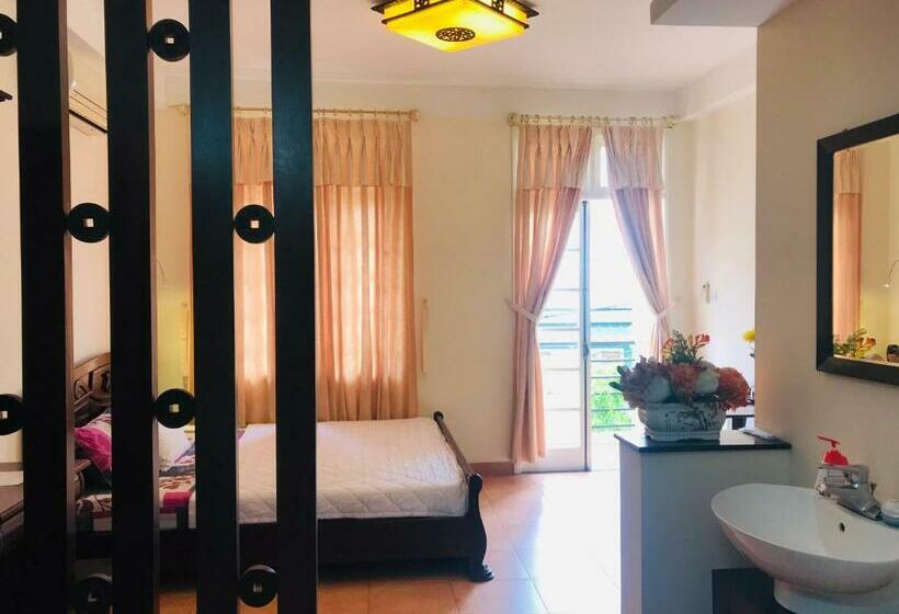 اتاق لوکس با وان آب گرم, Khang Homestay