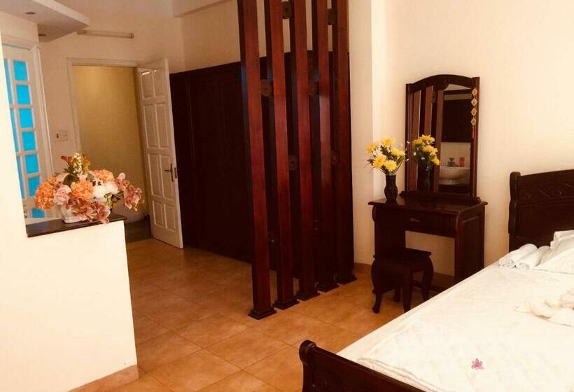 اتاق لوکس با وان آب گرم, Khang Homestay
