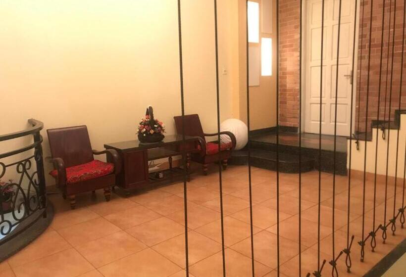 اتاق استاندارد, Khang Homestay