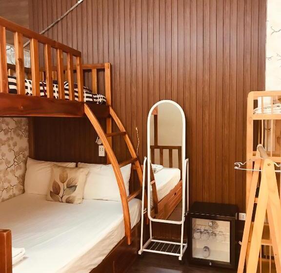 اتاق استاندارد سه نفره, Khang Homestay