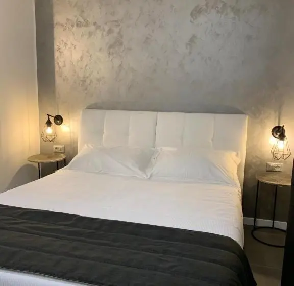 آپارتمان 1 خوابه, Aparthotel Bossi