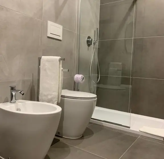 اتاق استاندارد یک نفره, Aparthotel Bossi