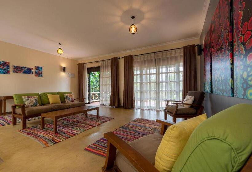 اتاق لوکس, Emburara Farm Lodge