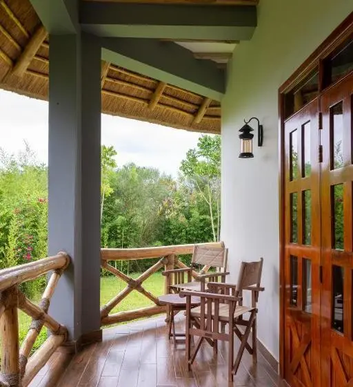 اتاق استاندارد با بالکن, Emburara Farm Lodge