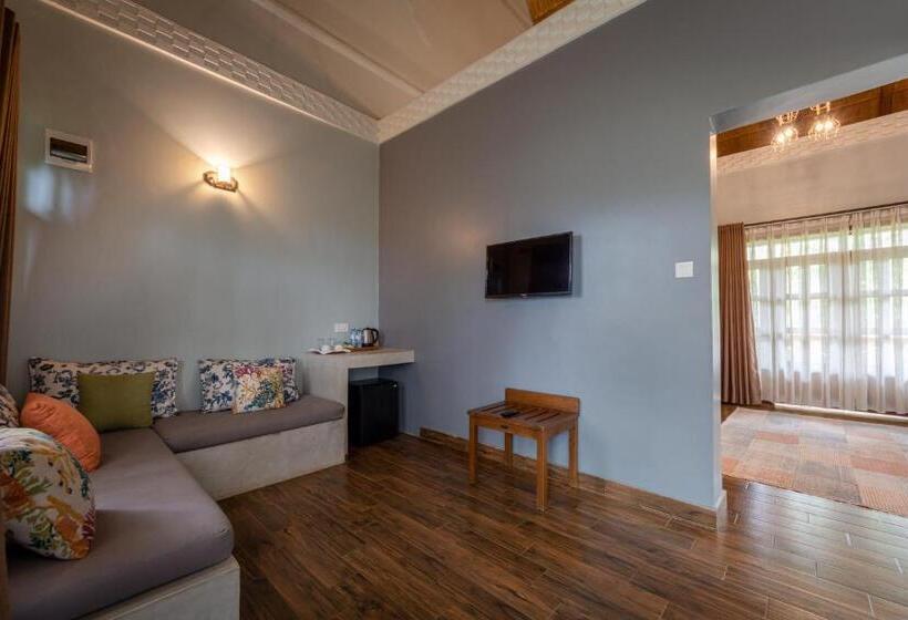 اتاق استاندارد با بالکن, Emburara Farm Lodge