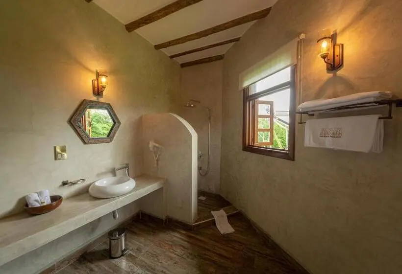 اتاق استاندارد با بالکن, Emburara Farm Lodge