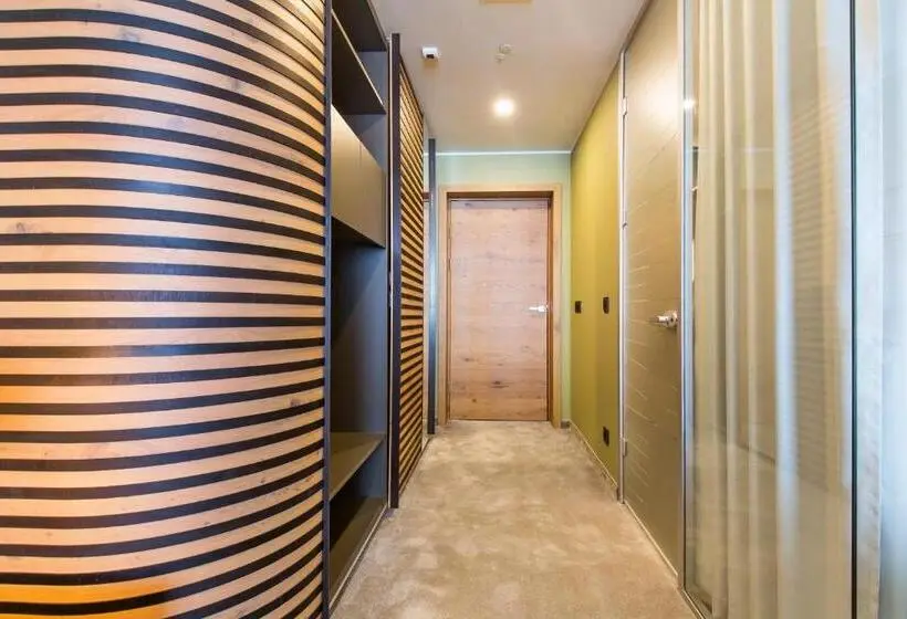 سوییت, Gorski Hotel & Spa
