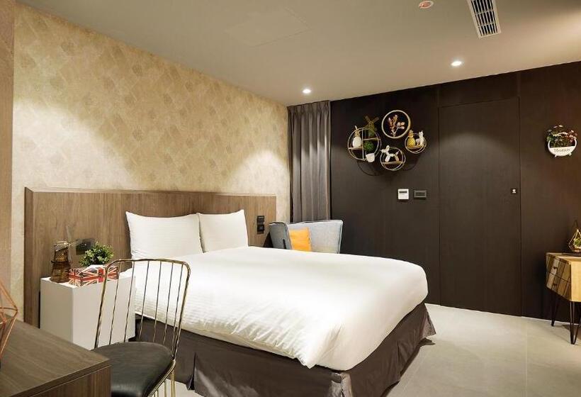 اتاق لوکس, K