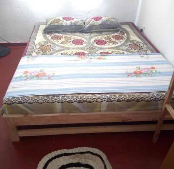 اتاق لوکس, Triple One Villa