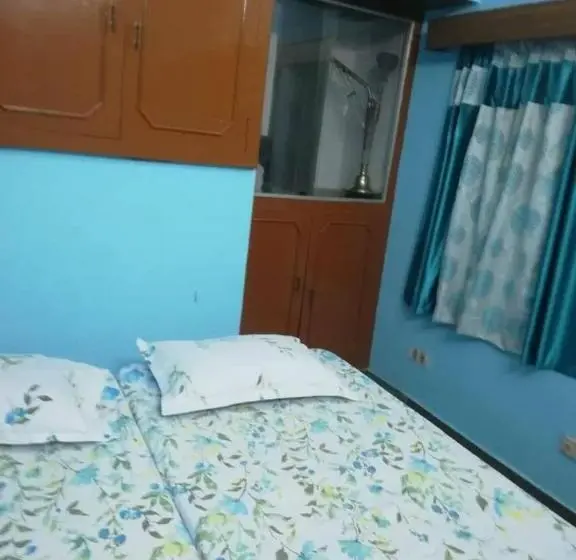 Chambre Standard, Om Trance Hostel