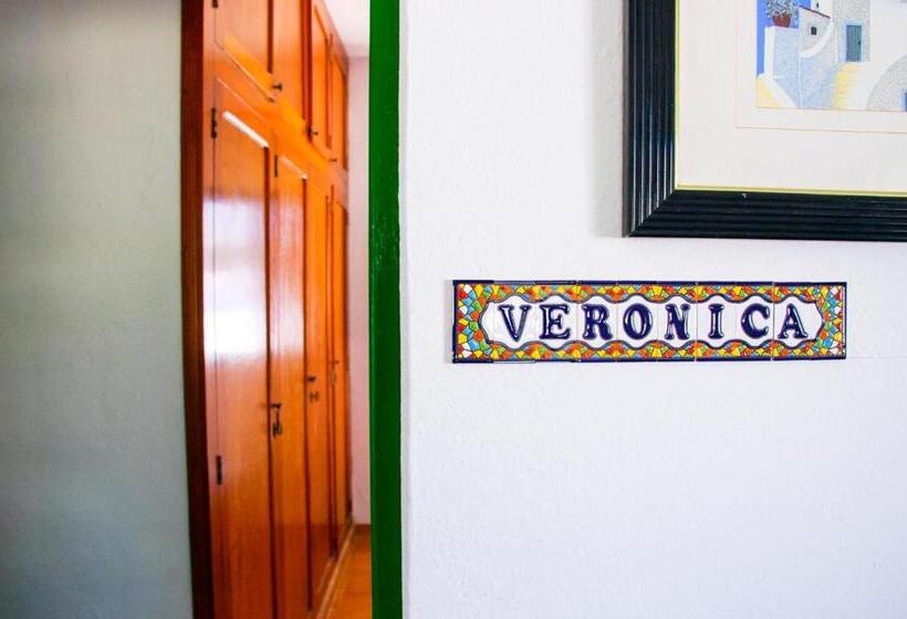 패밀리 룸, Casa Abuela Elena