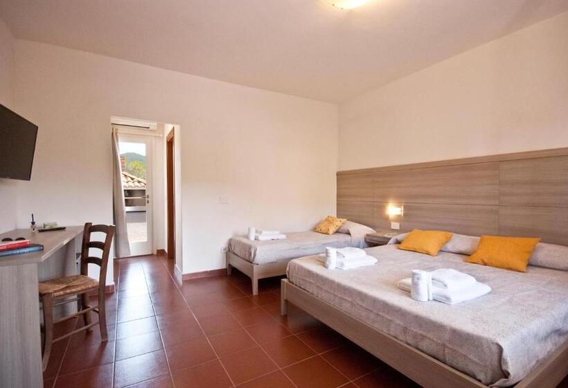 Номер Стандарт Трехместный, B&b La Casa Degli Ulivi