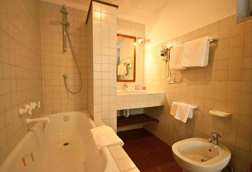 スタンダード4人部屋, B&b La Casa Degli Ulivi