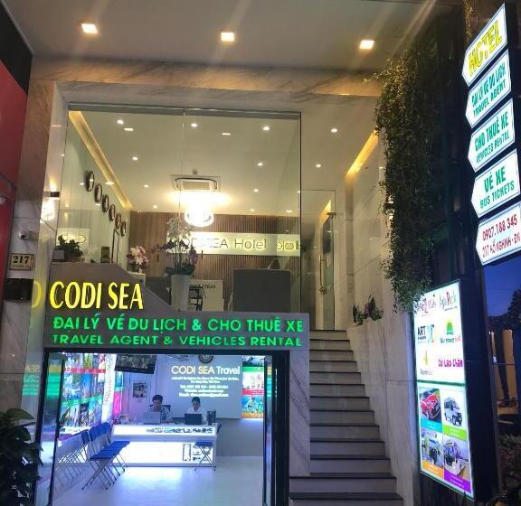 سوییت خانوادگی, Codi Sea Hotel & Travel