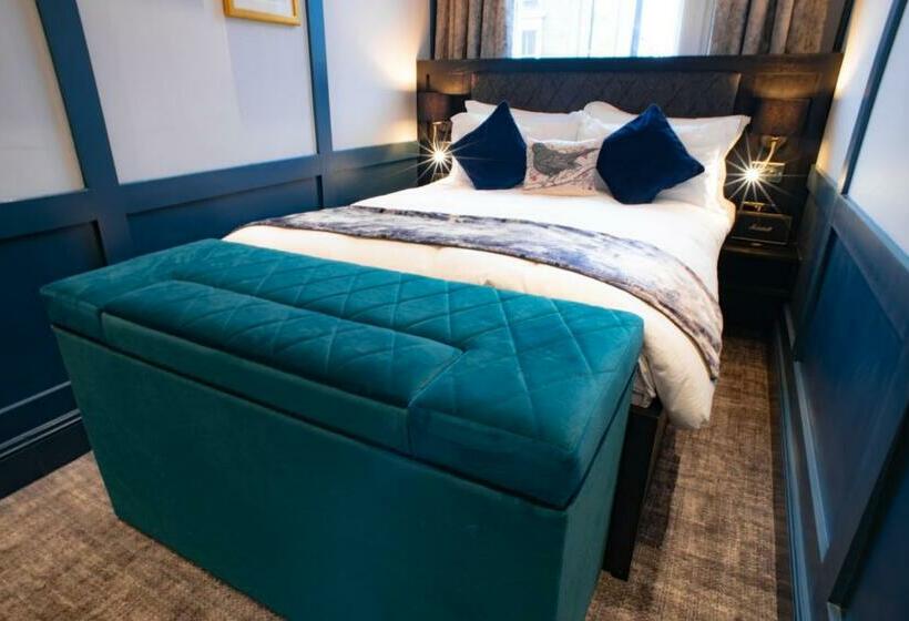 חדר סטנדרט, Blackbird