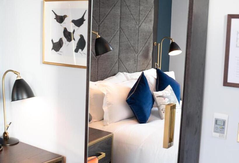 חדר בסיסי, Blackbird